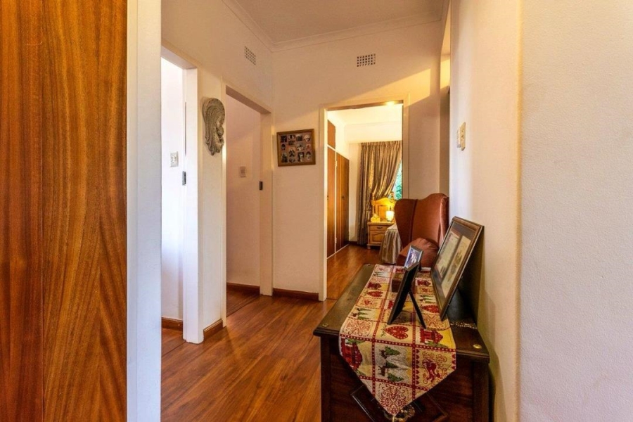 To Let 4 Bedroom Property for Rent in Wilro Park Gauteng