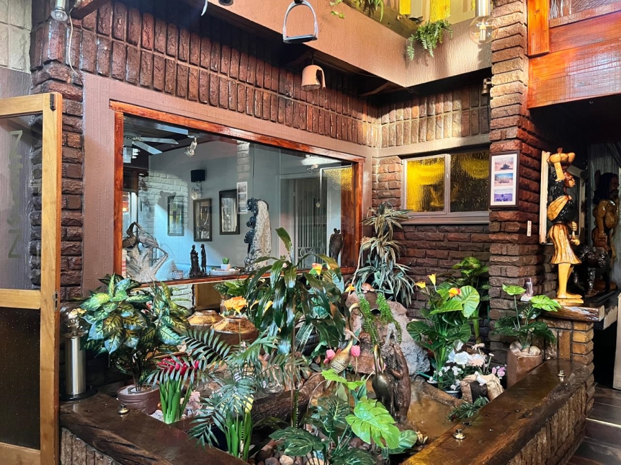 4 Bedroom Property for Sale in Strubenvale Gauteng