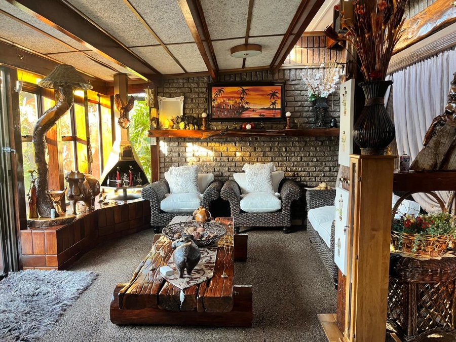 4 Bedroom Property for Sale in Strubenvale Gauteng