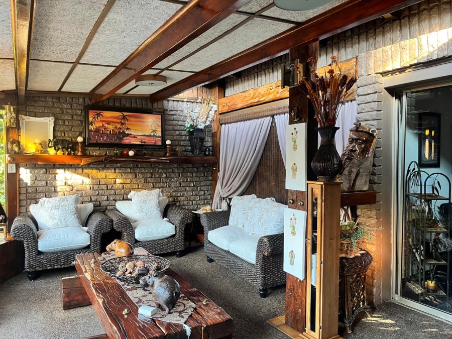 4 Bedroom Property for Sale in Strubenvale Gauteng