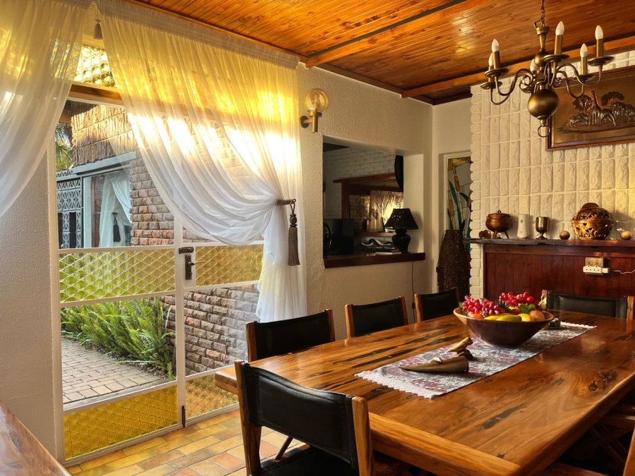 4 Bedroom Property for Sale in Strubenvale Gauteng