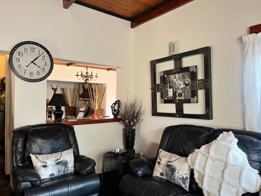 4 Bedroom Property for Sale in Strubenvale Gauteng