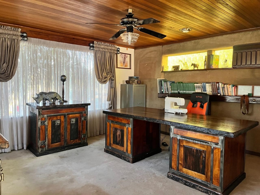 4 Bedroom Property for Sale in Strubenvale Gauteng