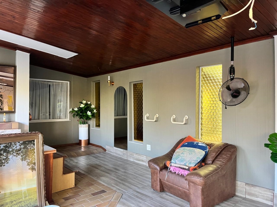 4 Bedroom Property for Sale in Strubenvale Gauteng