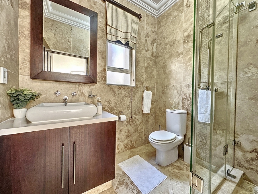 5 Bedroom Property for Sale in Silver Lakes Golf Estate Gauteng