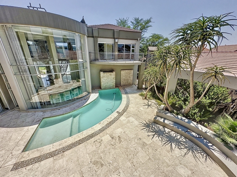5 Bedroom Property for Sale in Silver Lakes Golf Estate Gauteng