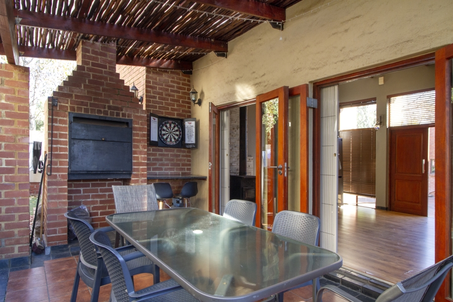 3 Bedroom Property for Sale in Die Wilgers Gauteng