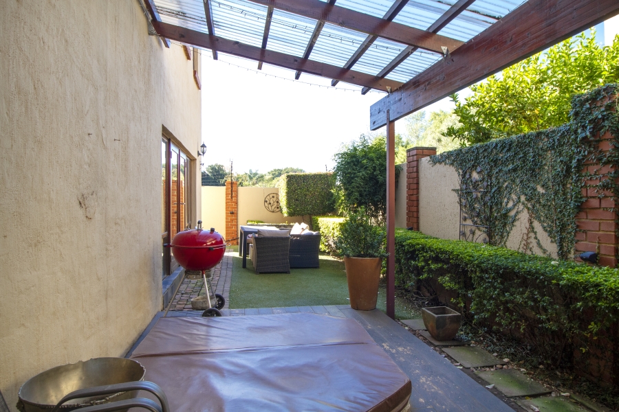 3 Bedroom Property for Sale in Die Wilgers Gauteng