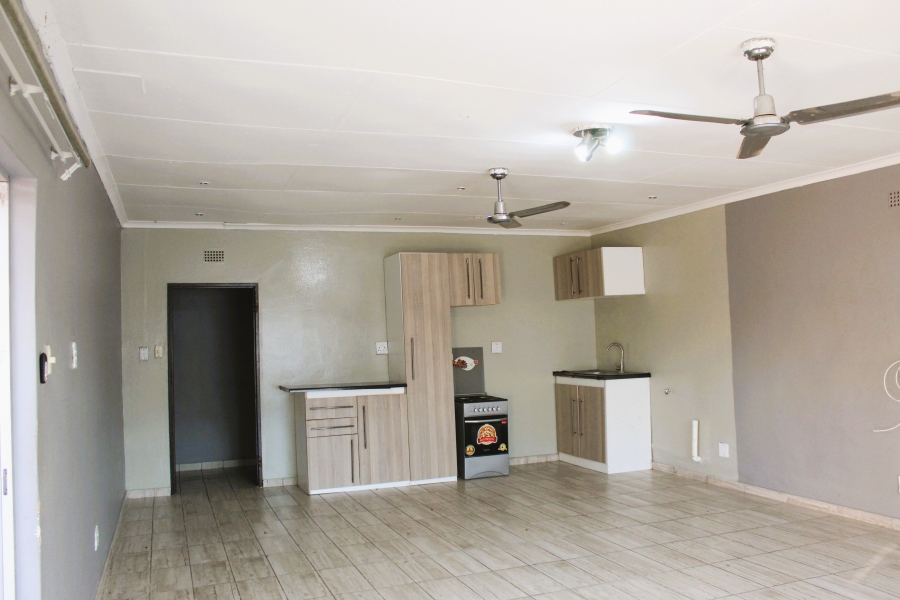 5 Bedroom Property for Sale in Fochville Gauteng