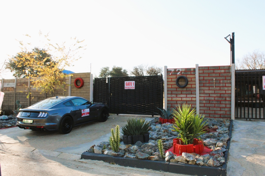 5 Bedroom Property for Sale in Fochville Gauteng