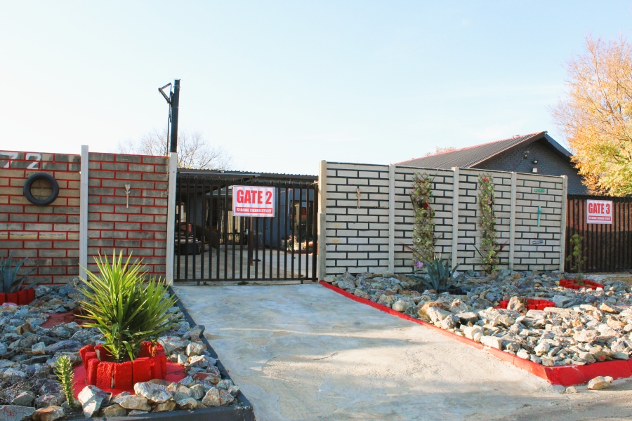 5 Bedroom Property for Sale in Fochville Gauteng