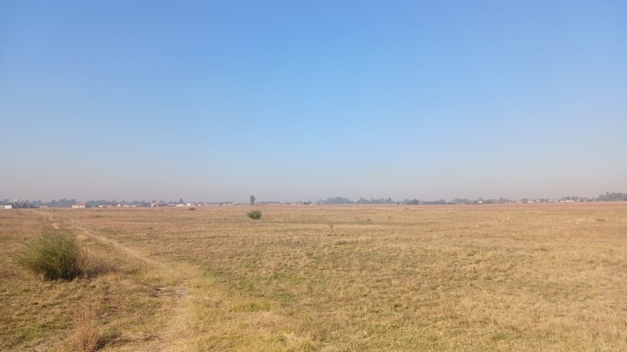 0 Bedroom Property for Sale in Unitas Park Gauteng