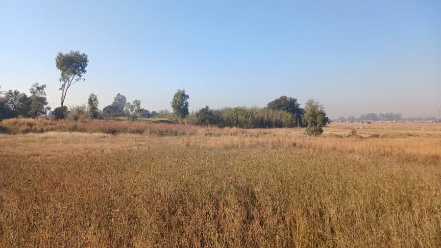 0 Bedroom Property for Sale in Unitas Park Gauteng