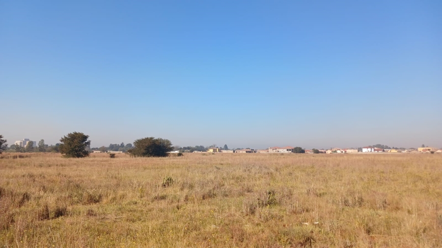 0 Bedroom Property for Sale in Unitas Park Gauteng