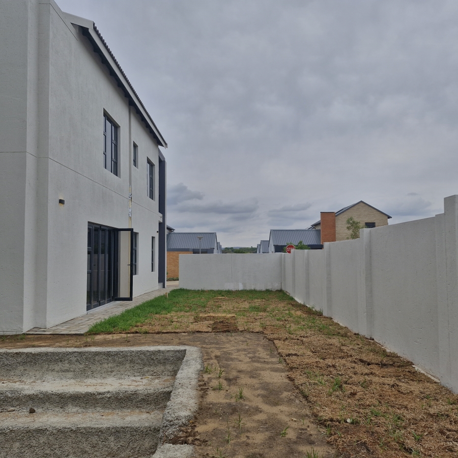 4 Bedroom Property for Sale in Six Fountains Residential Estate Gauteng