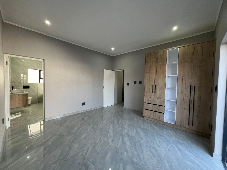 4 Bedroom Property for Sale in Six Fountains Residential Estate Gauteng