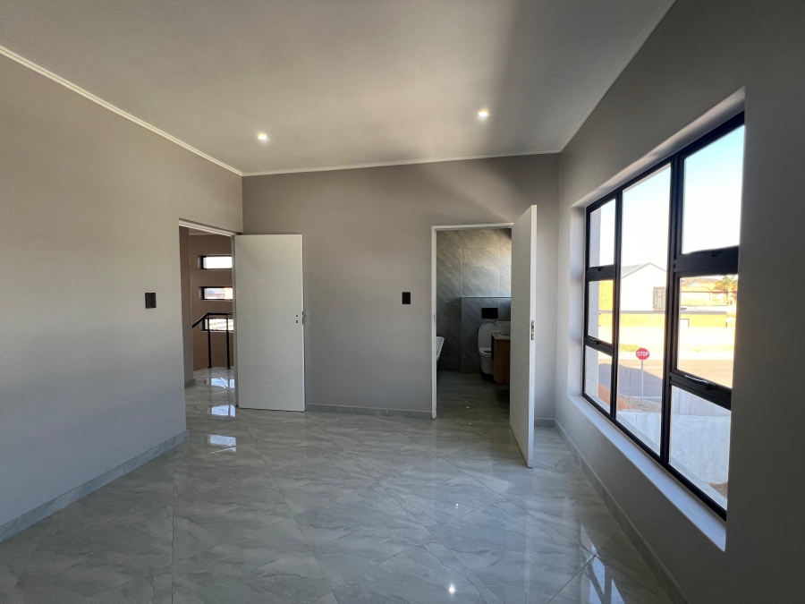 4 Bedroom Property for Sale in Six Fountains Residential Estate Gauteng