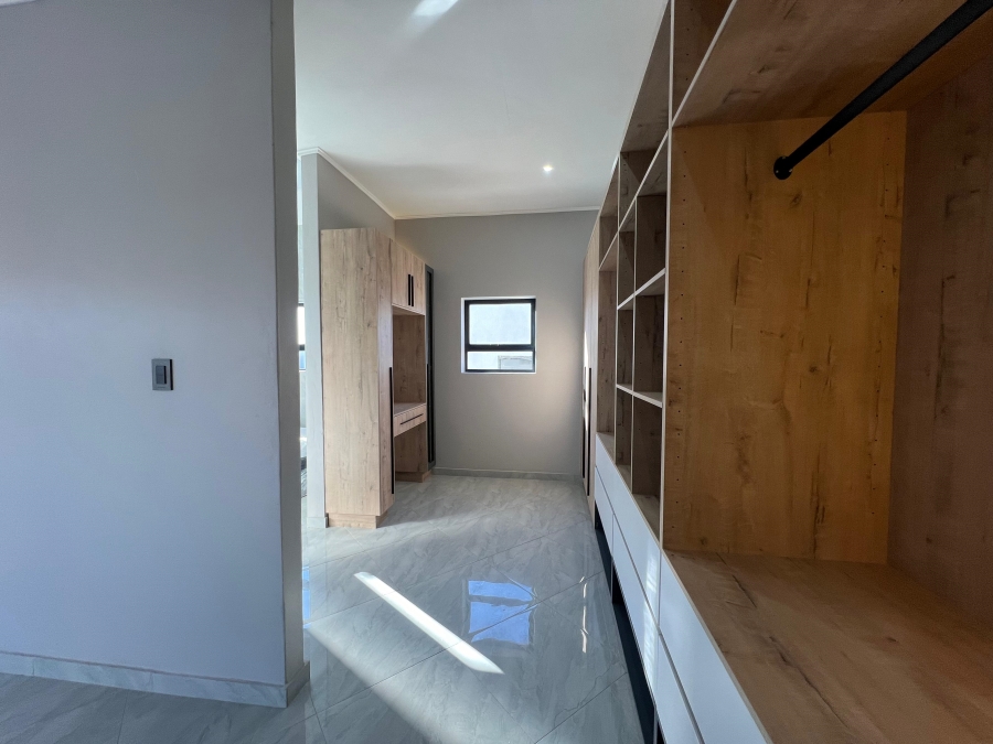 4 Bedroom Property for Sale in Six Fountains Residential Estate Gauteng