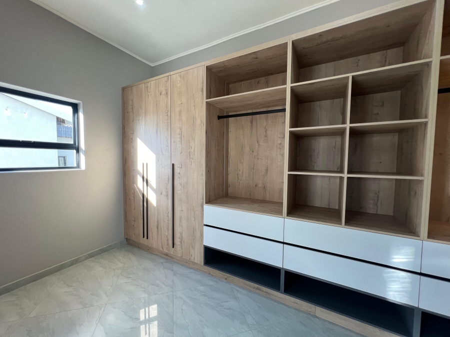 4 Bedroom Property for Sale in Six Fountains Residential Estate Gauteng