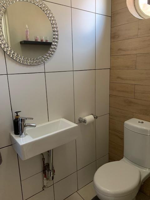 3 Bedroom Property for Sale in Val de Grace Gauteng