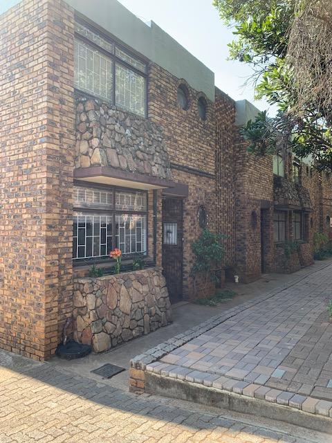 3 Bedroom Property for Sale in Val de Grace Gauteng
