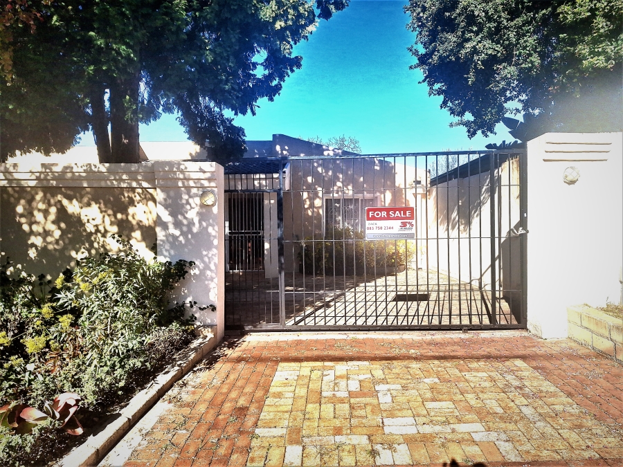 7 Bedroom Property for Sale in Westdene Gauteng