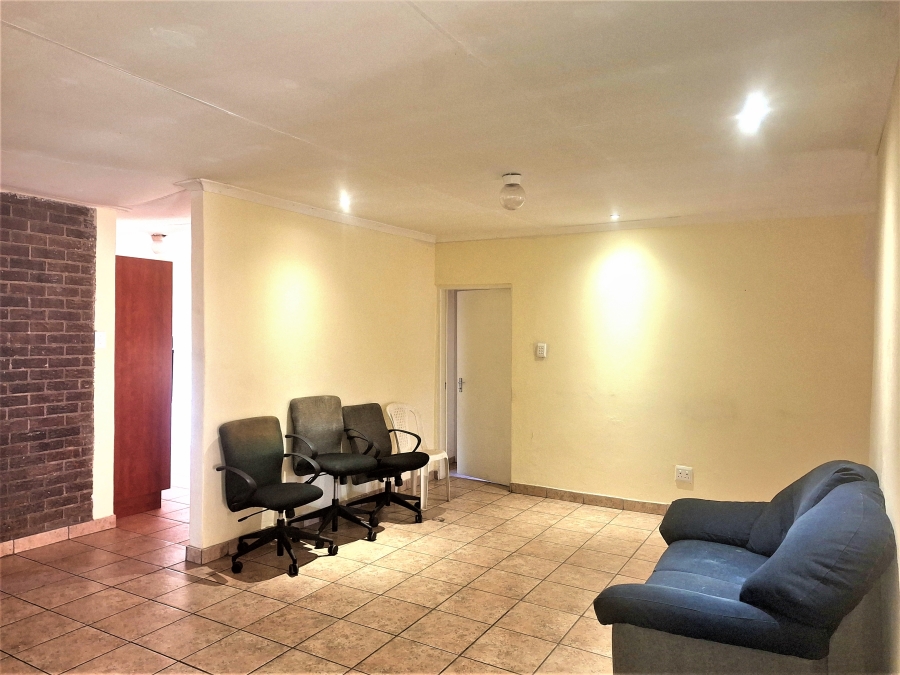 7 Bedroom Property for Sale in Westdene Gauteng