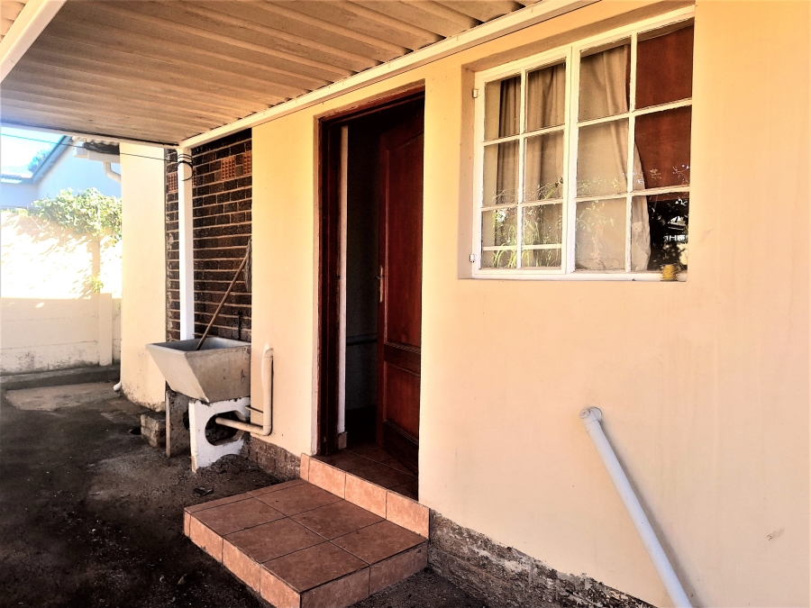 7 Bedroom Property for Sale in Westdene Gauteng