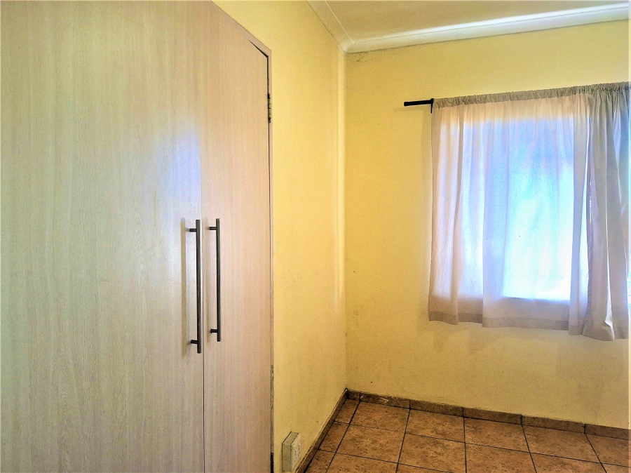 7 Bedroom Property for Sale in Westdene Gauteng