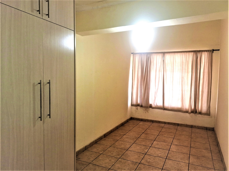 7 Bedroom Property for Sale in Westdene Gauteng