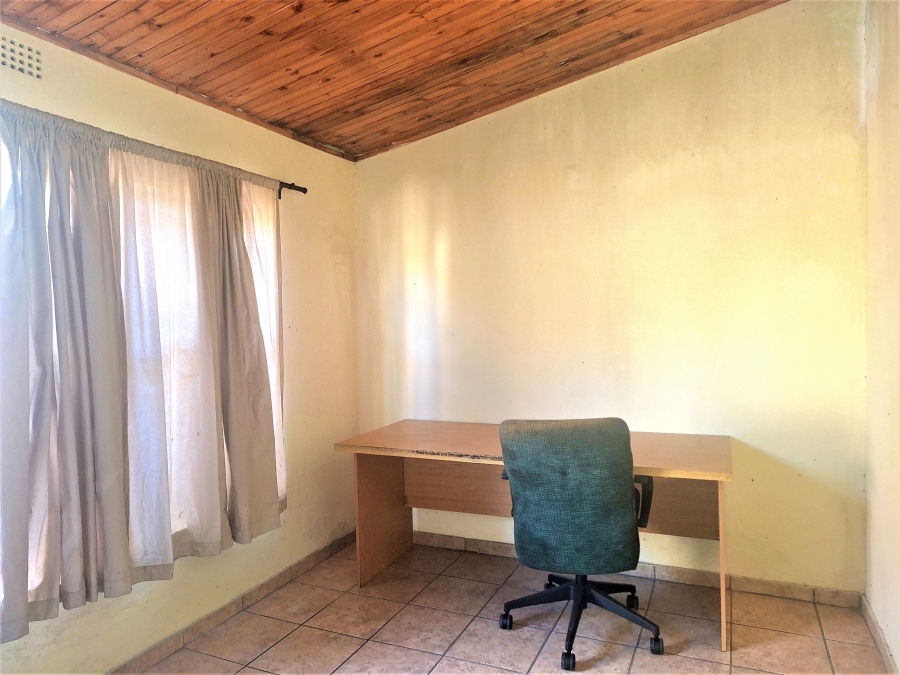 7 Bedroom Property for Sale in Westdene Gauteng