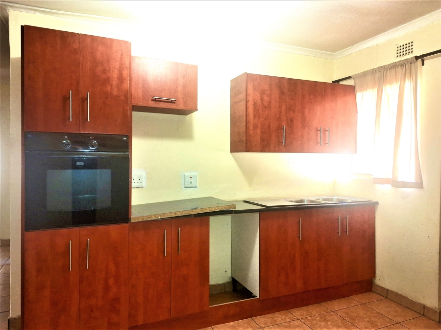 7 Bedroom Property for Sale in Westdene Gauteng