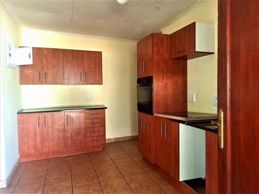 7 Bedroom Property for Sale in Westdene Gauteng