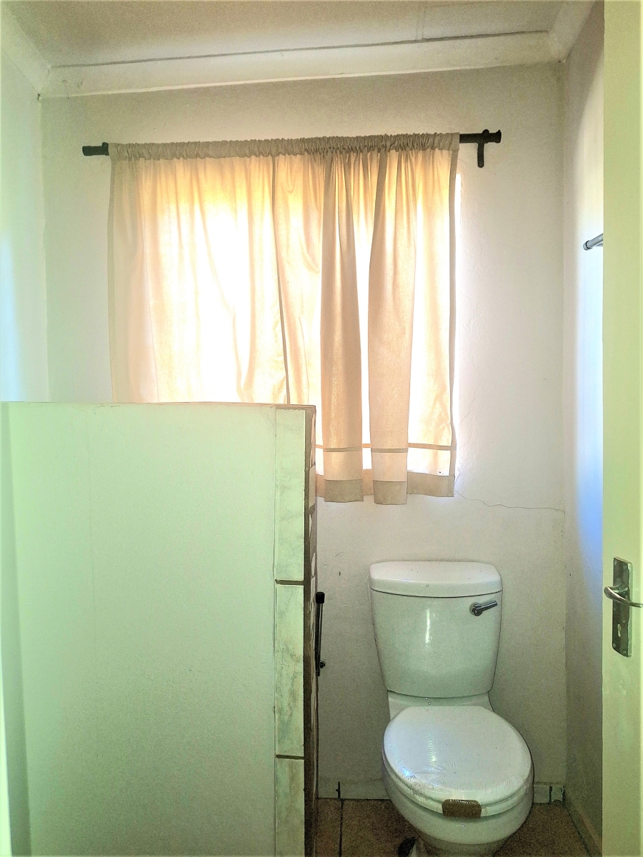 7 Bedroom Property for Sale in Westdene Gauteng