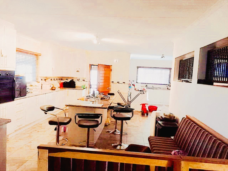 3 Bedroom Property for Sale in Mantevrede Gauteng