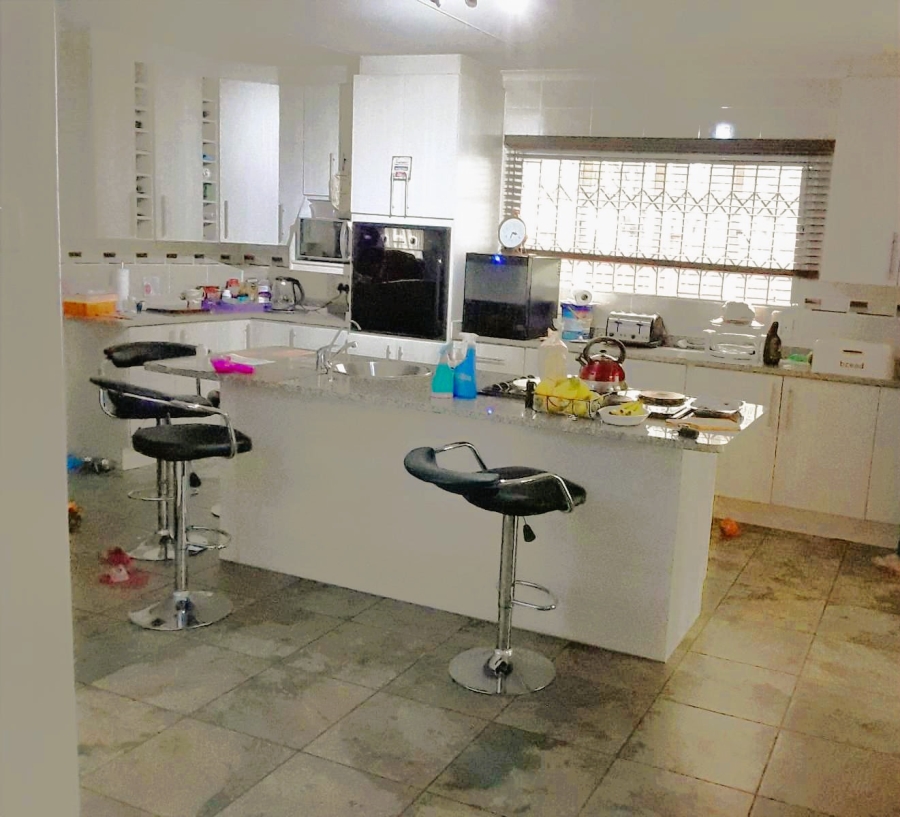 3 Bedroom Property for Sale in Mantevrede Gauteng