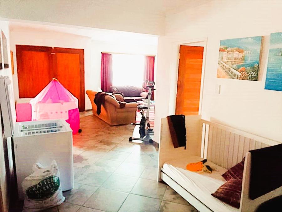 3 Bedroom Property for Sale in Mantevrede Gauteng