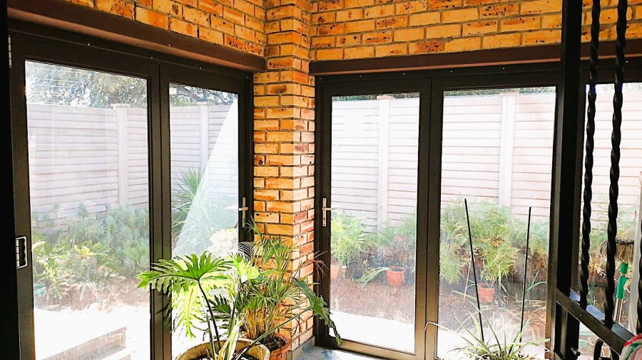 3 Bedroom Property for Sale in Mantevrede Gauteng