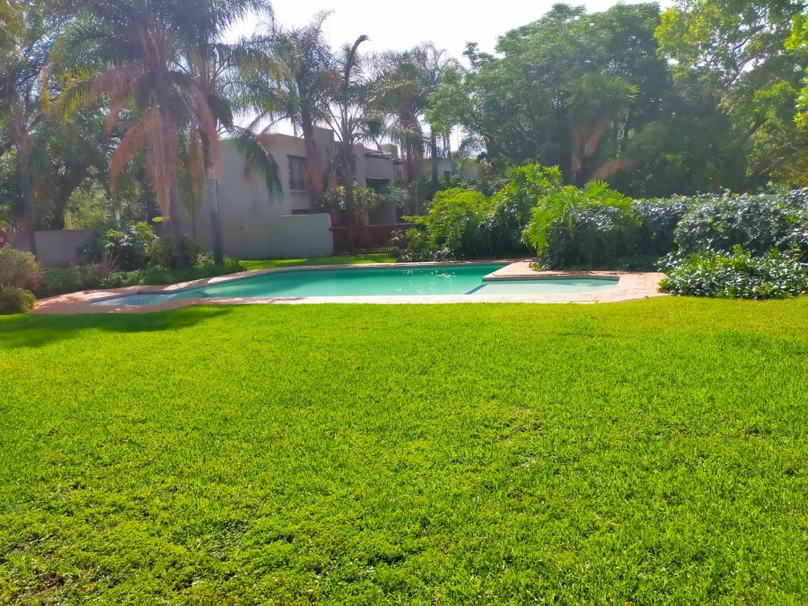 2 Bedroom Property for Sale in Bloubosrand Gauteng