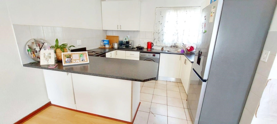 2 Bedroom Property for Sale in Vorna Valley Gauteng
