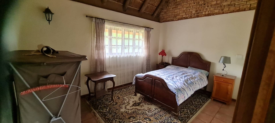 5 Bedroom Property for Sale in Mnandi Gauteng