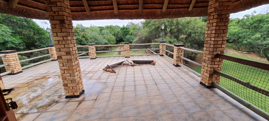 5 Bedroom Property for Sale in Mnandi Gauteng