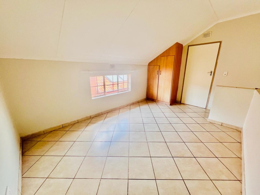 2 Bedroom Property for Sale in Chantelle Gauteng