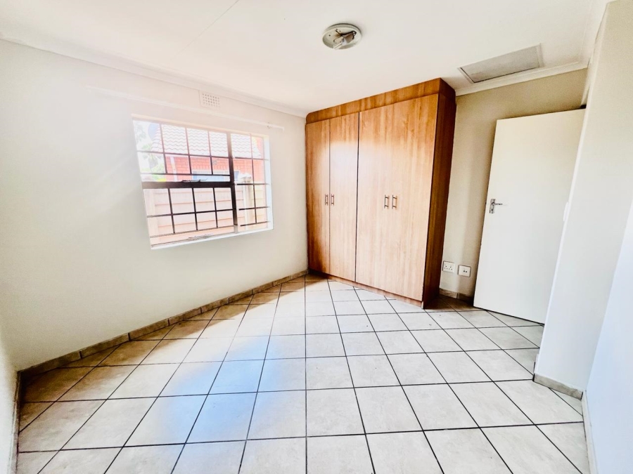 2 Bedroom Property for Sale in Chantelle Gauteng