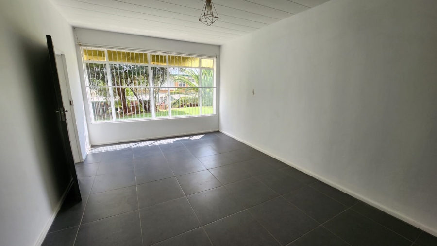 2 Bedroom Property for Sale in Eldoraigne Gauteng