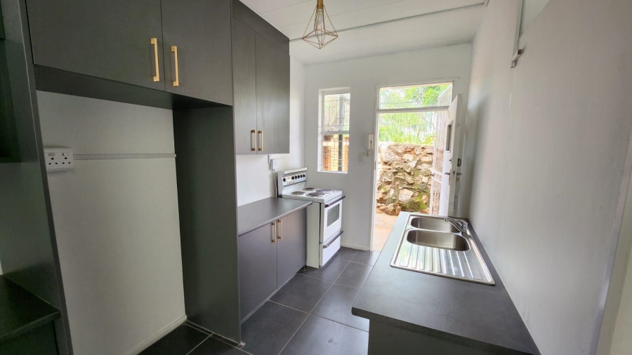 2 Bedroom Property for Sale in Eldoraigne Gauteng