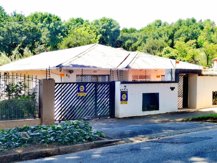 4 Bedroom Property for Sale in Bezuidenhout Valley Gauteng