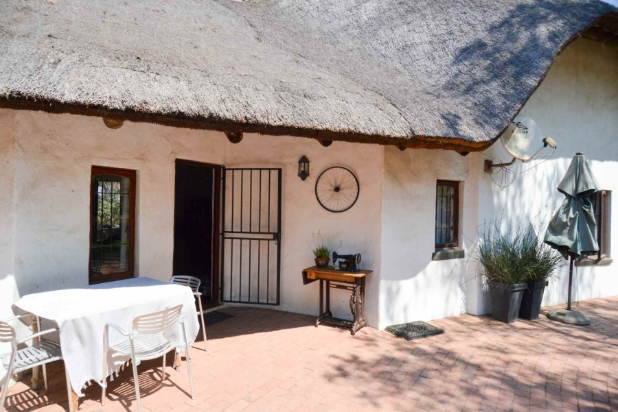 8 Bedroom Property for Sale in Doornrandje Gauteng