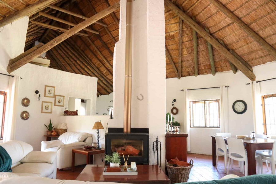 8 Bedroom Property for Sale in Doornrandje Gauteng