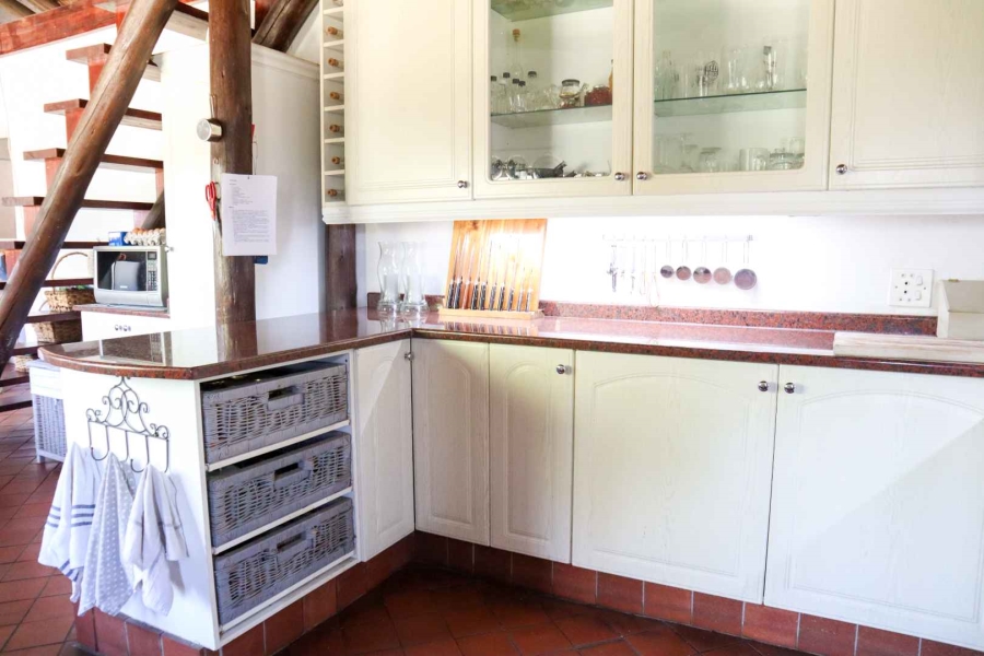 8 Bedroom Property for Sale in Doornrandje Gauteng